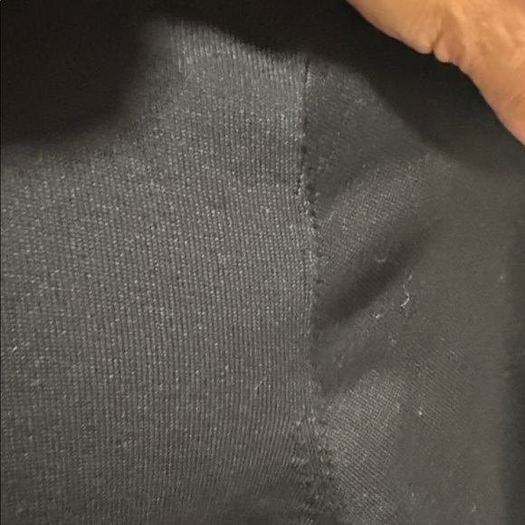 Cable & Gauge Black Long Sleeve Top - Picture 4 of 7